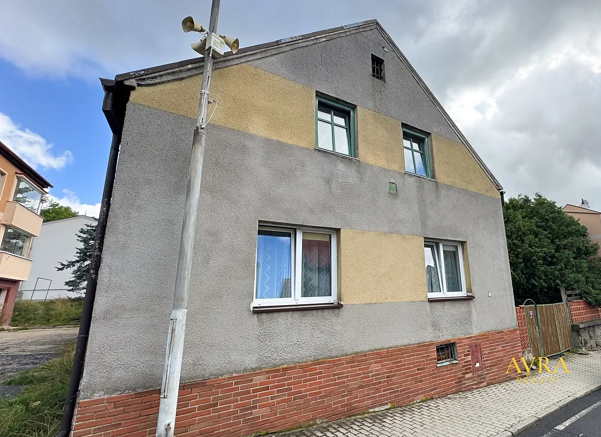 Prodej rodinného domu 160 m², pozemek 1613 m²